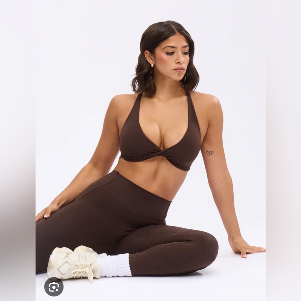 Buffbunny Cold Brew Glow Sports Bra